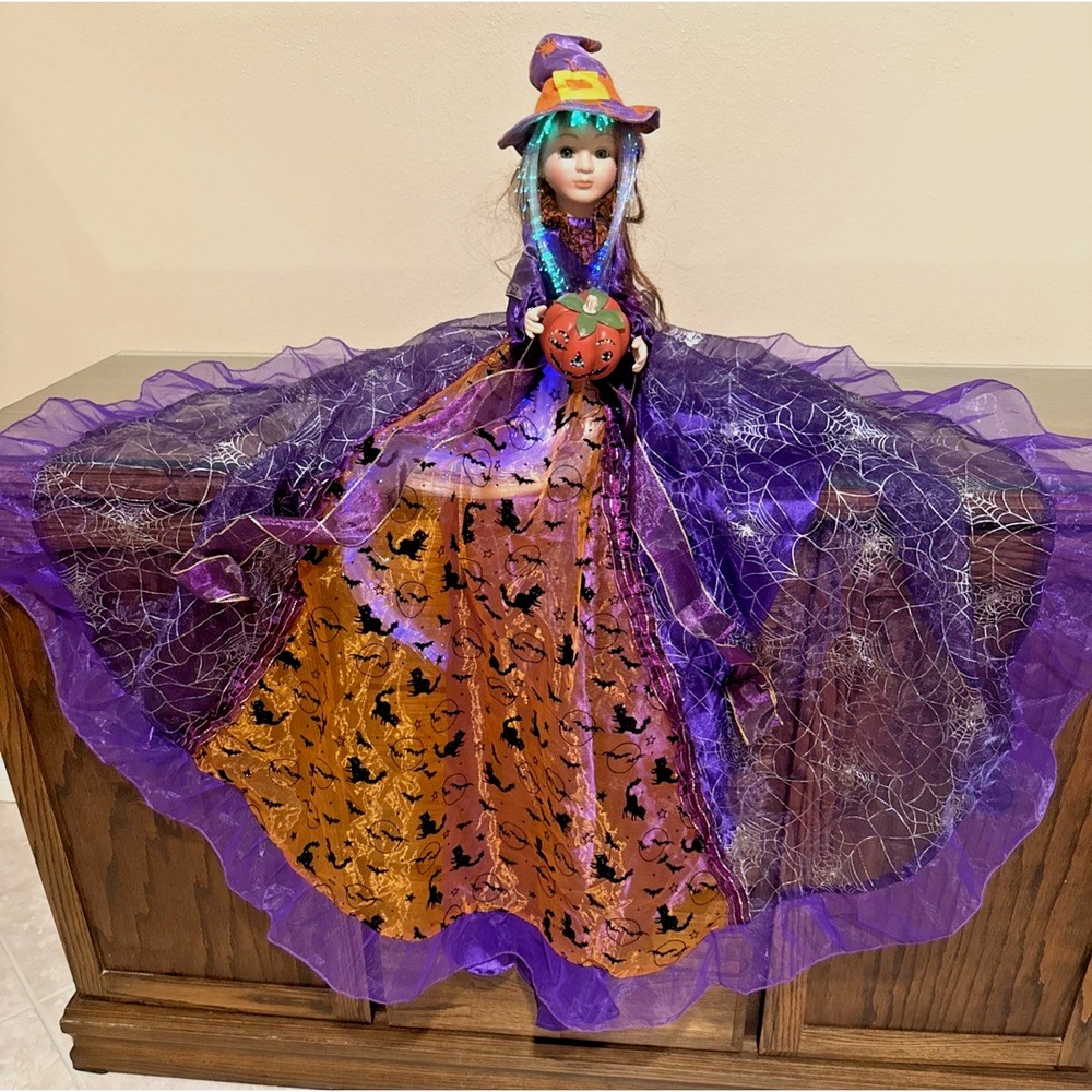 Cracker Barrel Color Changing Fiber Optic Sitting Witch Light Up Halloween Decor